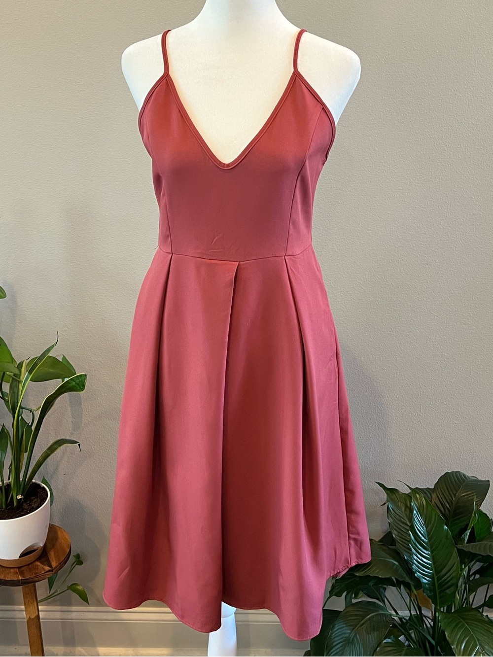 NWOT Spaghetti Strap V-Neck Midi Dress in Dusty Rose